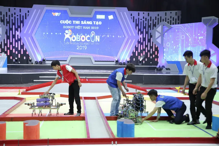 Những chiến thắng tuyệt đối Uukhai đầu tiên tại Robocon Việt Nam 2019 - Ảnh 18. Những chiến thắng tuyệt đối Uukhai đầu tiên tại Robocon Việt Nam 2019 - Ảnh 18.