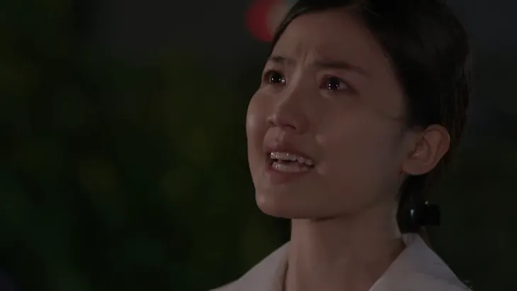 Những cô gái trong thành phố - Tập 32: Mai trượt ngã vì giằng co với Tùng, liệu có bị xảy thai? - Ảnh 2. Những cô gái trong thành phố - Tập 32: Mai trượt ngã vì giằng co với Tùng, liệu có bị xảy thai? - Ảnh 2.