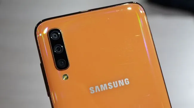 Samsung đồng loạt trình làng Galaxy A80, Galaxy A70, Galaxy A40 và Galaxy 20e - Ảnh 6. Samsung đồng loạt trình làng Galaxy A80, Galaxy A70, Galaxy A40 và Galaxy 20e - Ảnh 6.