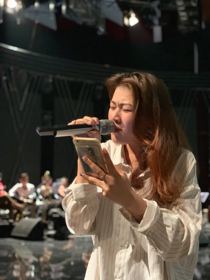 Sao mai 2019: Các thí sinh tập luyện hăng say chuẩn bị cho đêm thi cuối cùng - Ảnh 3. Sao mai 2019: Các thí sinh tập luyện hăng say chuẩn bị cho đêm thi cuối cùng - Ảnh 3.