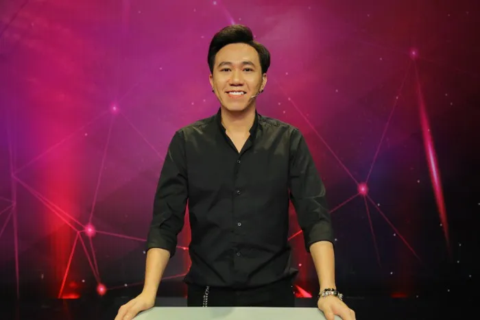 Giác quan thứ 6: Lâm Vỹ Dạ ngại ngùng khi gặp lại tình cũ Anh Đức - Ảnh 3. Giác quan thứ 6: Lâm Vỹ Dạ ngại ngùng khi gặp lại tình cũ Anh Đức - Ảnh 3.