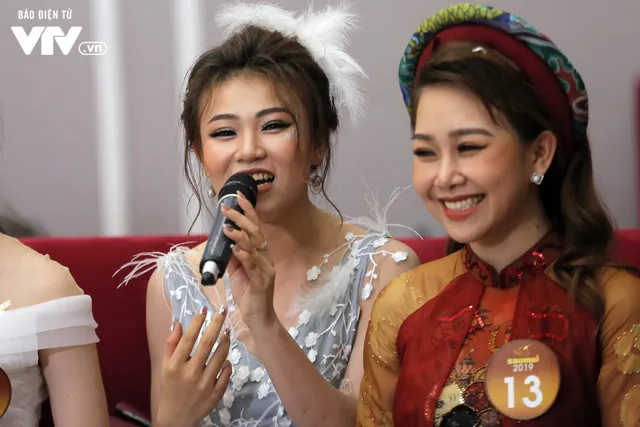 3 Quán quân Sao mai 2019 vỡ òa niềm hạnh phúc trong giây phút đăng quang - Ảnh 4. 3 Quán quân Sao mai 2019 vỡ òa niềm hạnh phúc trong giây phút đăng quang - Ảnh 4.