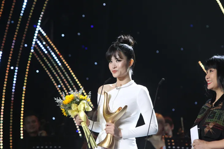 Giải Âm nhạc Cống hiến 2019: Thế hệ trẻ “lên ngôi” - Ảnh 2. Giải Âm nhạc Cống hiến 2019: Thế hệ trẻ “lên ngôi” - Ảnh 2.