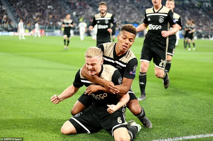 UEFA Champions League: Ronaldo ghi bàn, Juventus vẫn dừng bước trước Ajax - Ảnh 4. UEFA Champions League: Ronaldo ghi bàn, Juventus vẫn dừng bước trước Ajax - Ảnh 4.