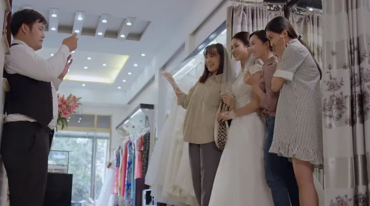 Những cô gái trong thành phố - Tập cuối: Lan muốn là gia đình của chú Lâm, Trúc tính vay tiền Bách trả nợ cho Mai - Ảnh 5. Những cô gái trong thành phố - Tập cuối: Lan muốn là gia đình của chú Lâm, Trúc tính vay tiền Bách trả nợ cho Mai - Ảnh 5.