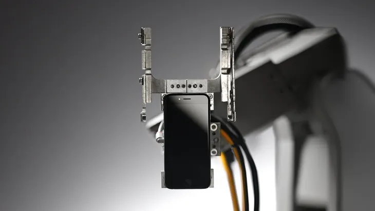 Apple làm gì với những chiếc iPhone cũ? - Ảnh 3. Apple làm gì với những chiếc iPhone cũ? - Ảnh 3.