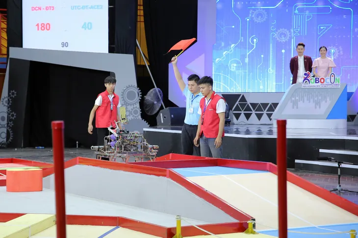 Những chiến thắng tuyệt đối Uukhai đầu tiên tại Robocon Việt Nam 2019 - Ảnh 1. Những chiến thắng tuyệt đối Uukhai đầu tiên tại Robocon Việt Nam 2019 - Ảnh 1.