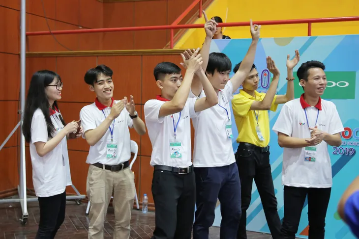 Những chiến thắng tuyệt đối Uukhai đầu tiên tại Robocon Việt Nam 2019 - Ảnh 25. Những chiến thắng tuyệt đối Uukhai đầu tiên tại Robocon Việt Nam 2019 - Ảnh 25.