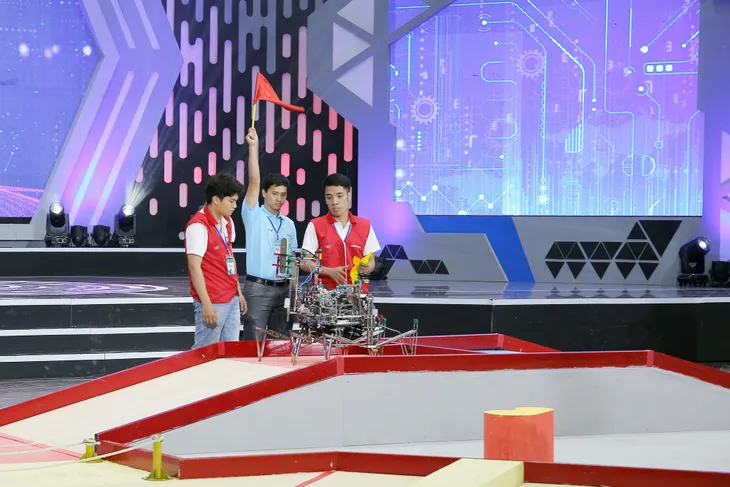 Những chiến thắng tuyệt đối Uukhai đầu tiên tại Robocon Việt Nam 2019 - Ảnh 2. Những chiến thắng tuyệt đối Uukhai đầu tiên tại Robocon Việt Nam 2019 - Ảnh 2.