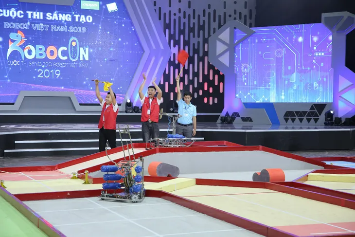 Những chiến thắng tuyệt đối Uukhai đầu tiên tại Robocon Việt Nam 2019 - Ảnh 3. Những chiến thắng tuyệt đối Uukhai đầu tiên tại Robocon Việt Nam 2019 - Ảnh 3.