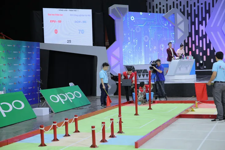 Đại học Sao Đỏ - Ngôi sao tại vòng loại Robocon Việt Nam 2019 - Ảnh 2. Đại học Sao Đỏ - Ngôi sao tại vòng loại Robocon Việt Nam 2019 - Ảnh 2.
