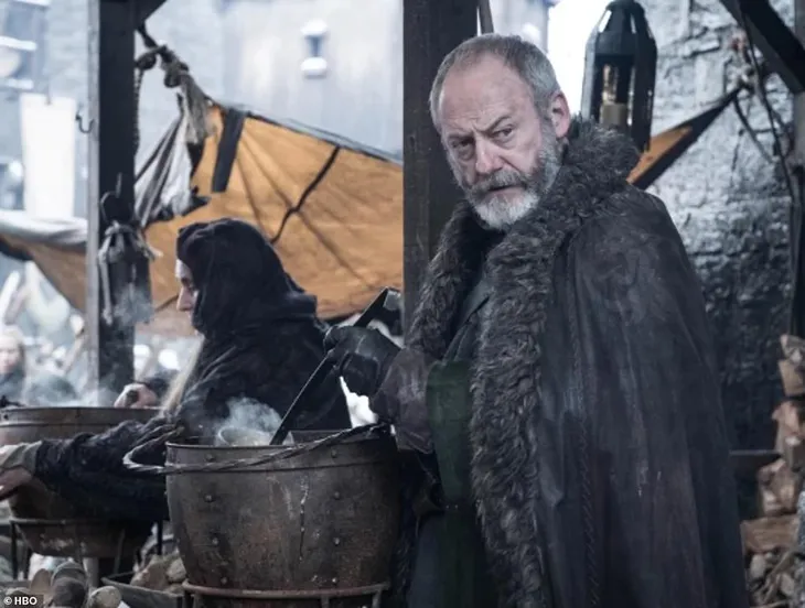 Trò chơi vương quyền phần 8 - Tập 2: Jon Snow cho Mẹ Rồng biết về thân thế thật của mình - Ảnh 7. Trò chơi vương quyền phần 8 - Tập 2: Jon Snow cho Mẹ Rồng biết về thân thế thật của mình - Ảnh 7.