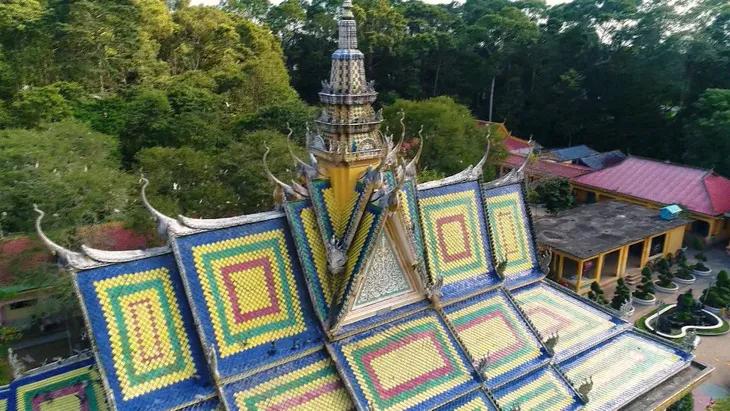 Nét đẹp chùa Khmer nhìn từ trên cao - Ảnh 3. Nét đẹp chùa Khmer nhìn từ trên cao - Ảnh 3.