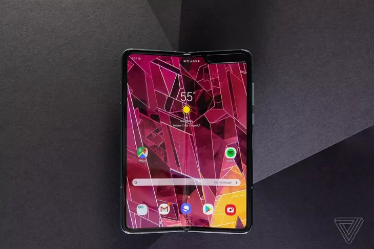 Samsung trì hoãn vô thời hạn thời điểm ra mắt Galaxy Fold - Ảnh 1. Samsung trì hoãn vô thời hạn thời điểm ra mắt Galaxy Fold - Ảnh 1.