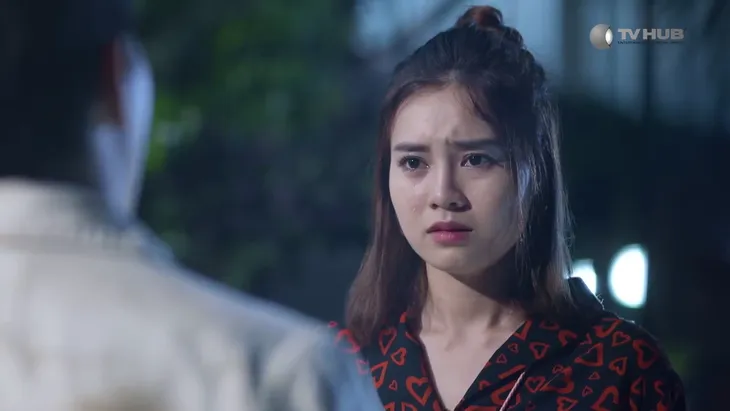 Mối tình đầu của tôi (tập 51-54): Nam Phong lần đầu hôn An Chi, Minh Huy tung đồng xu chọn ra đi hay ở lại? - Ảnh 4. Mối tình đầu của tôi (tập 51-54): Nam Phong lần đầu hôn An Chi, Minh Huy tung đồng xu chọn ra đi hay ở lại? - Ảnh 4.