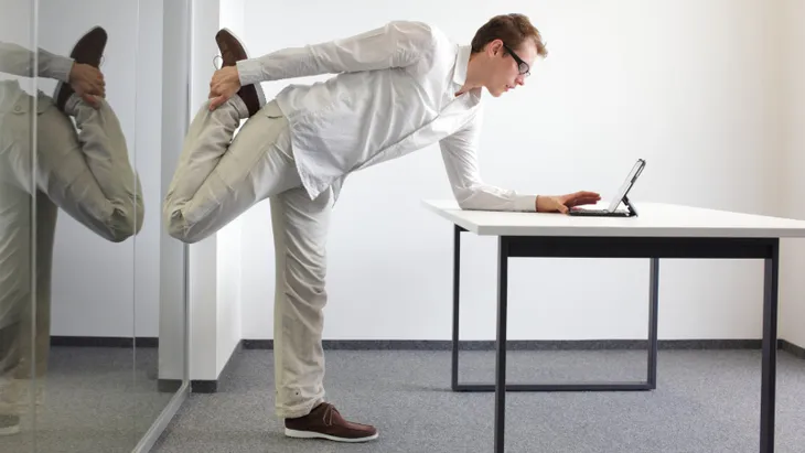 Báo động: Máy tính đang khiến con người ngồi nhiều hơn! - Ảnh 1. Báo động: Máy tính đang khiến con người ngồi nhiều hơn! - Ảnh 1.