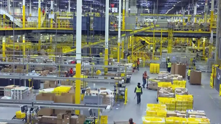 Amazon vận chuyển miễn phí trong 1 ngày cho thành viên Prime - Ảnh 1. Amazon vận chuyển miễn phí trong 1 ngày cho thành viên Prime - Ảnh 1.
