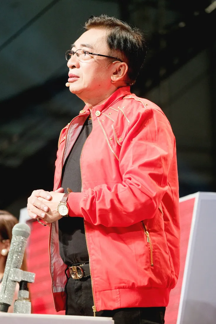 Thần tượng Bolero: Đình Văn, Quang Lê ra sức tranh giành cô gái xứ Huế Quỳnh Hương - Ảnh 2. Thần tượng Bolero: Đình Văn, Quang Lê ra sức tranh giành cô gái xứ Huế Quỳnh Hương - Ảnh 2.