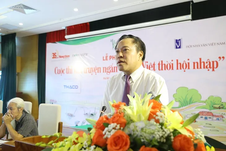 Phát động cuộc thi viết truyện ngắn Làng Việt thời hội nhập - Ảnh 1. Phát động cuộc thi viết truyện ngắn Làng Việt thời hội nhập - Ảnh 1.