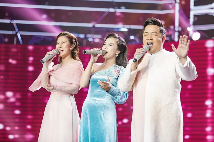 Thần tượng Bolero: Hát lỡ nhịp, cô gái xinh đẹp vẫn được Quang Lê lựa chọn - Ảnh 1. Thần tượng Bolero: Hát lỡ nhịp, cô gái xinh đẹp vẫn được Quang Lê lựa chọn - Ảnh 1.
