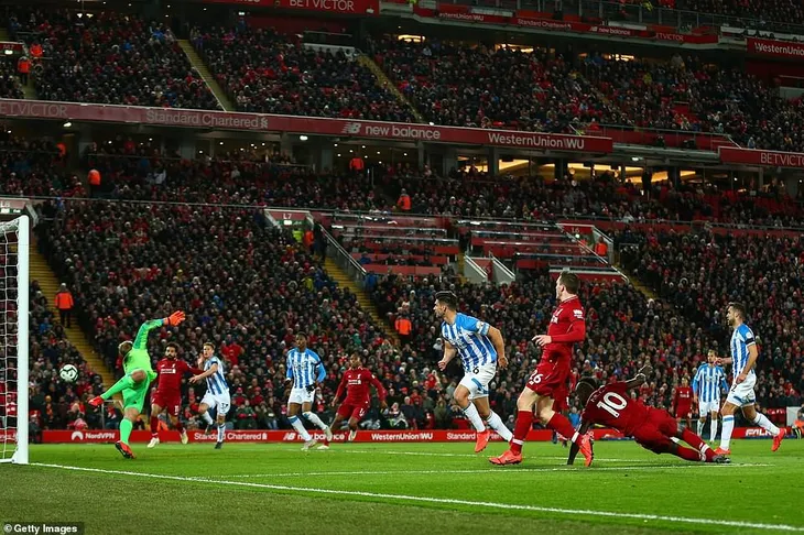 Thắng lớn, lập hàng loạt kỷ lục nhưng bị kịch vẫn đang chờ Liverpool - Ảnh 2. Thắng lớn, lập hàng loạt kỷ lục nhưng bị kịch vẫn đang chờ Liverpool - Ảnh 2.
