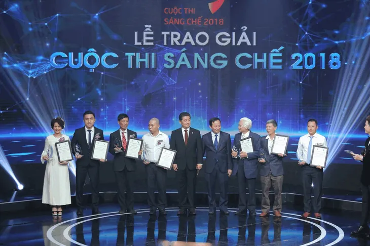 Sao Thái Dương gây tiếng vang tại Cuộc thi Sáng chế 2018 với dược liệu chăm sóc tóc - Ảnh 2.