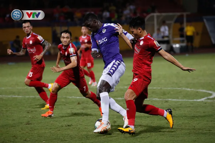 ẢNH: Thắng tối thiểu CLB TP HCM, CLB Hà Nội vươn lên dẫn đầu BXH V.League - Ảnh 12. ẢNH: Thắng tối thiểu CLB TP HCM, CLB Hà Nội vươn lên dẫn đầu BXH V.League - Ảnh 12.