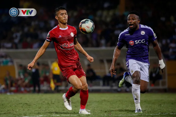 ẢNH: Thắng tối thiểu CLB TP HCM, CLB Hà Nội vươn lên dẫn đầu BXH V.League - Ảnh 20. ẢNH: Thắng tối thiểu CLB TP HCM, CLB Hà Nội vươn lên dẫn đầu BXH V.League - Ảnh 20.