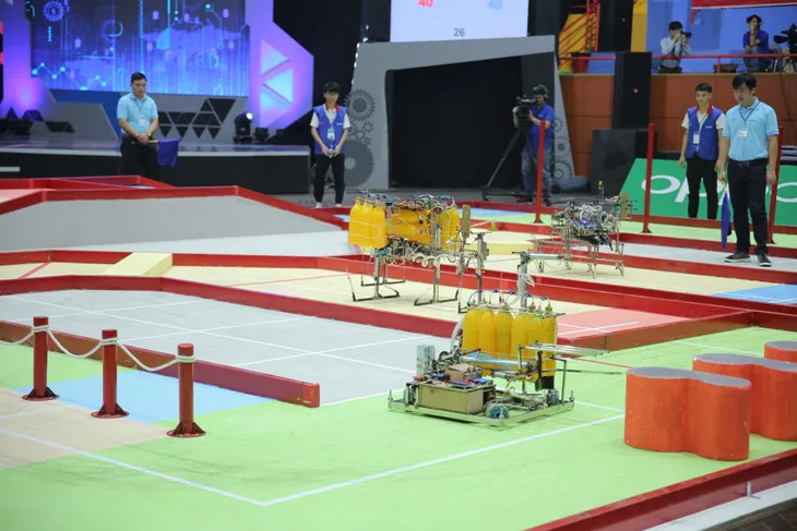 Robocon Việt Nam 2019: Nghẹt thở đến những giây cuối cùng - Ảnh 16. Robocon Việt Nam 2019: Nghẹt thở đến những giây cuối cùng - Ảnh 16.