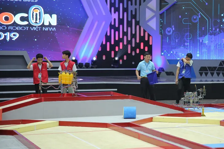Robocon Việt Nam 2019: Nghẹt thở đến những giây cuối cùng - Ảnh 20. Robocon Việt Nam 2019: Nghẹt thở đến những giây cuối cùng - Ảnh 20.