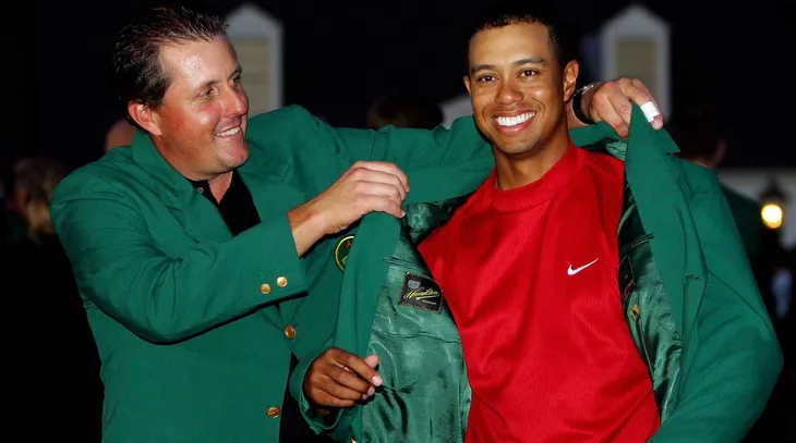 Tiger Woods tiếp tục sử dụng những bộ trang phục may mắn tại The Masters - Ảnh 1. Tiger Woods tiếp tục sử dụng những bộ trang phục may mắn tại The Masters - Ảnh 1.