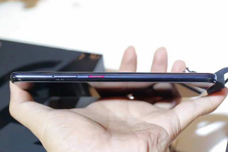 Cùng chiêm ngưỡng Oppo F11 Pro phiên bản giới hạn Marvels Avengers - Ảnh 8. Cùng chiêm ngưỡng Oppo F11 Pro phiên bản giới hạn Marvels Avengers - Ảnh 8.