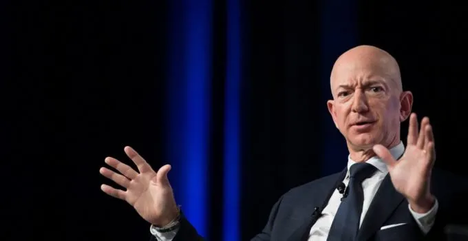 Không có tranh cãi và nước mắt, Jeff Bezos chấp nhận mất 35 tỷ USD sau ly hôn - Ảnh 2. Không có tranh cãi và nước mắt, Jeff Bezos chấp nhận mất 35 tỷ USD sau ly hôn - Ảnh 2.