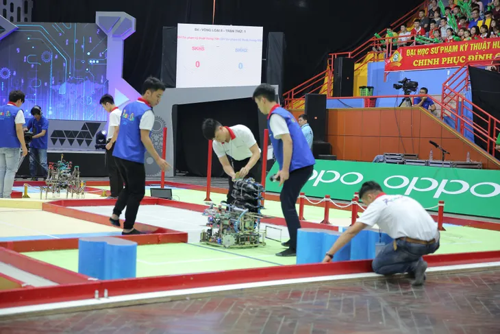 Robocon Đại học Công nghiệp Hà Nội: Ổn định, chính xác, thẳng tiến Hải Dương - Ảnh 4. Robocon Đại học Công nghiệp Hà Nội: Ổn định, chính xác, thẳng tiến Hải Dương - Ảnh 4.