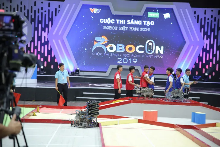 Robocon Đại học Công nghiệp Hà Nội: Ổn định, chính xác, thẳng tiến Hải Dương - Ảnh 16. Robocon Đại học Công nghiệp Hà Nội: Ổn định, chính xác, thẳng tiến Hải Dương - Ảnh 16.