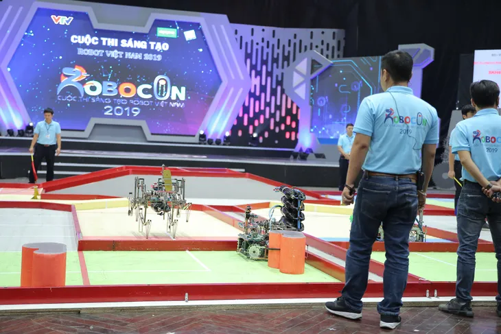 Robocon Đại học Công nghiệp Hà Nội: Ổn định, chính xác, thẳng tiến Hải Dương - Ảnh 20. Robocon Đại học Công nghiệp Hà Nội: Ổn định, chính xác, thẳng tiến Hải Dương - Ảnh 20.