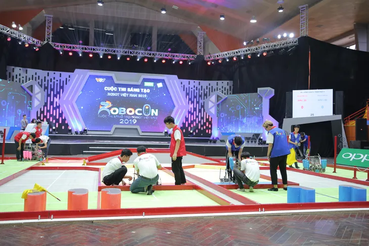Robocon Đại học Công nghiệp Hà Nội: Ổn định, chính xác, thẳng tiến Hải Dương - Ảnh 28. Robocon Đại học Công nghiệp Hà Nội: Ổn định, chính xác, thẳng tiến Hải Dương - Ảnh 28.