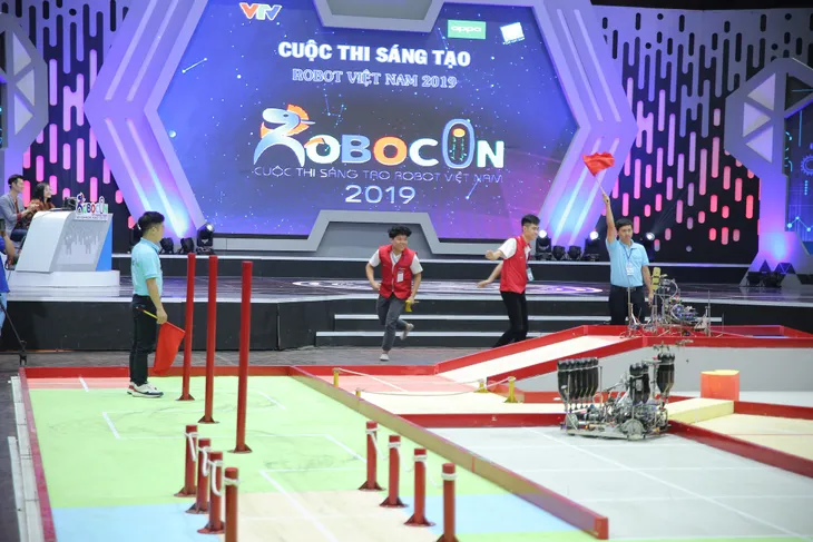 Robocon Đại học Công nghiệp Hà Nội: Ổn định, chính xác, thẳng tiến Hải Dương - Ảnh 52. Robocon Đại học Công nghiệp Hà Nội: Ổn định, chính xác, thẳng tiến Hải Dương - Ảnh 52.