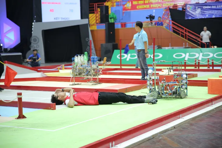Robocon Đại học Công nghiệp Hà Nội: Ổn định, chính xác, thẳng tiến Hải Dương - Ảnh 78. Robocon Đại học Công nghiệp Hà Nội: Ổn định, chính xác, thẳng tiến Hải Dương - Ảnh 78.