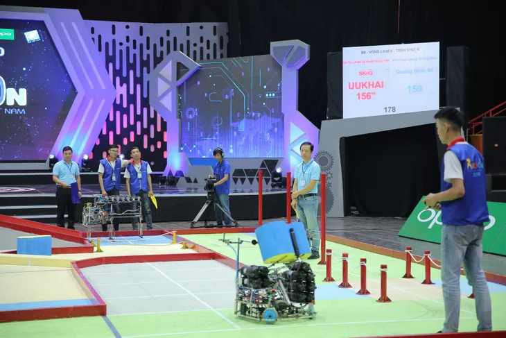 Tiếp bước ĐH Xây Dựng, tân binh Phenikaa giành vé vào chung kết Robocon Việt Nam 2019 - Ảnh 15. Tiếp bước ĐH Xây Dựng, tân binh Phenikaa giành vé vào chung kết Robocon Việt Nam 2019 - Ảnh 15.