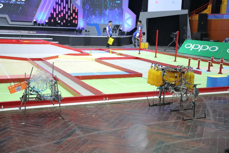 Tiếp bước ĐH Xây Dựng, tân binh Phenikaa giành vé vào chung kết Robocon Việt Nam 2019 - Ảnh 17. Tiếp bước ĐH Xây Dựng, tân binh Phenikaa giành vé vào chung kết Robocon Việt Nam 2019 - Ảnh 17.