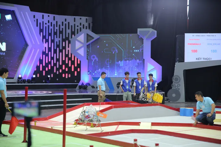 Tiếp bước ĐH Xây Dựng, tân binh Phenikaa giành vé vào chung kết Robocon Việt Nam 2019 - Ảnh 20. Tiếp bước ĐH Xây Dựng, tân binh Phenikaa giành vé vào chung kết Robocon Việt Nam 2019 - Ảnh 20.