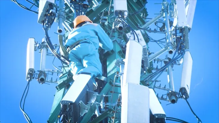 Nikkei: Việt Nam phấn đấu trở thành nước đầu tiên ở Đông Nam Á đưa mạng 5G vào khai thác thương mại - Ảnh 1. Nikkei: Việt Nam phấn đấu trở thành nước đầu tiên ở Đông Nam Á đưa mạng 5G vào khai thác thương mại - Ảnh 1.