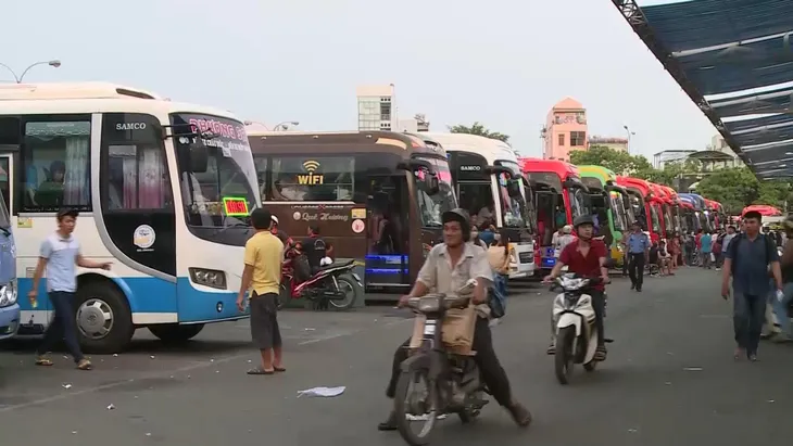 Tp. Hồ Chí Minh: Giá vé xe dịp 30/4 - 1/5 tăng không quá 40% - Ảnh 1. Tp. Hồ Chí Minh: Giá vé xe dịp 30/4 - 1/5 tăng không quá 40% - Ảnh 1.
