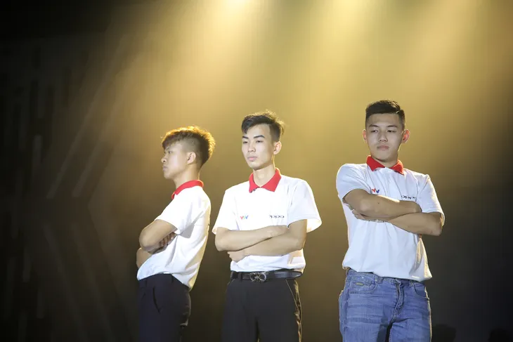Những gương mặt giành vé vào chung kết Robocon Việt Nam 2019 - Ảnh 17. Những gương mặt giành vé vào chung kết Robocon Việt Nam 2019 - Ảnh 17.