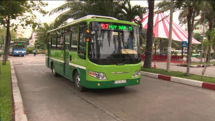 TP. HCM: Giá gas, giá vé xe bus tăng từ 1/5 - Ảnh 2.