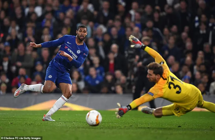 ẢNH: Chelsea nghẹt thở vượt qua Frankfurt, tiến vào chung kết Europa League - Ảnh 4. ẢNH: Chelsea nghẹt thở vượt qua Frankfurt, tiến vào chung kết Europa League - Ảnh 4.