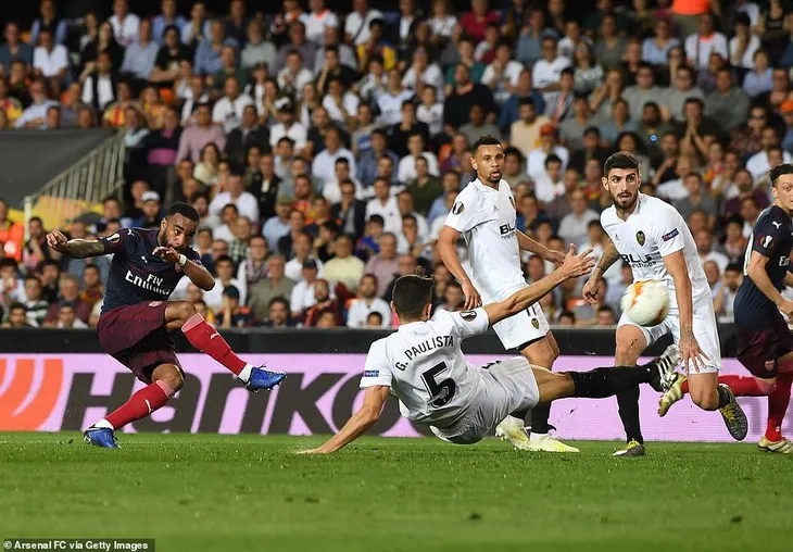 ẢNH: Arsenal thắng thuyết phục Valencia để giành quyền vào chung kết Europa League - Ảnh 7. ẢNH: Arsenal thắng thuyết phục Valencia để giành quyền vào chung kết Europa League - Ảnh 7.