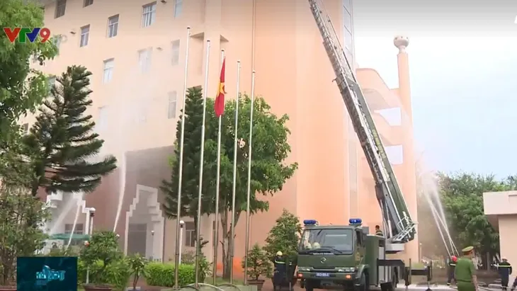 Diễn tập PCCC ở trụ sở Trung tâm THVN tại Cần Thơ - Ảnh 1. Diễn tập PCCC ở trụ sở Trung tâm THVN tại Cần Thơ - Ảnh 1.