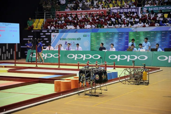 VCK Robocon Việt Nam 2019: Nghẹt thở đến những giây cuối cùng - Ảnh 3. VCK Robocon Việt Nam 2019: Nghẹt thở đến những giây cuối cùng - Ảnh 3.